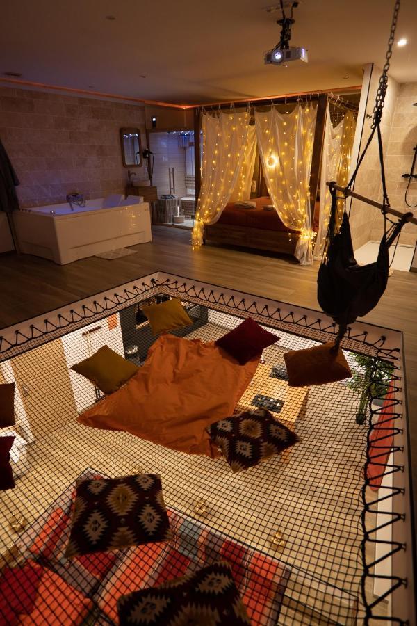 Capsule Marrakech I Chicha I Sauna I Balneo I Console Ps5 I Cinema Trith-Saint-Leger Bagian luar foto
